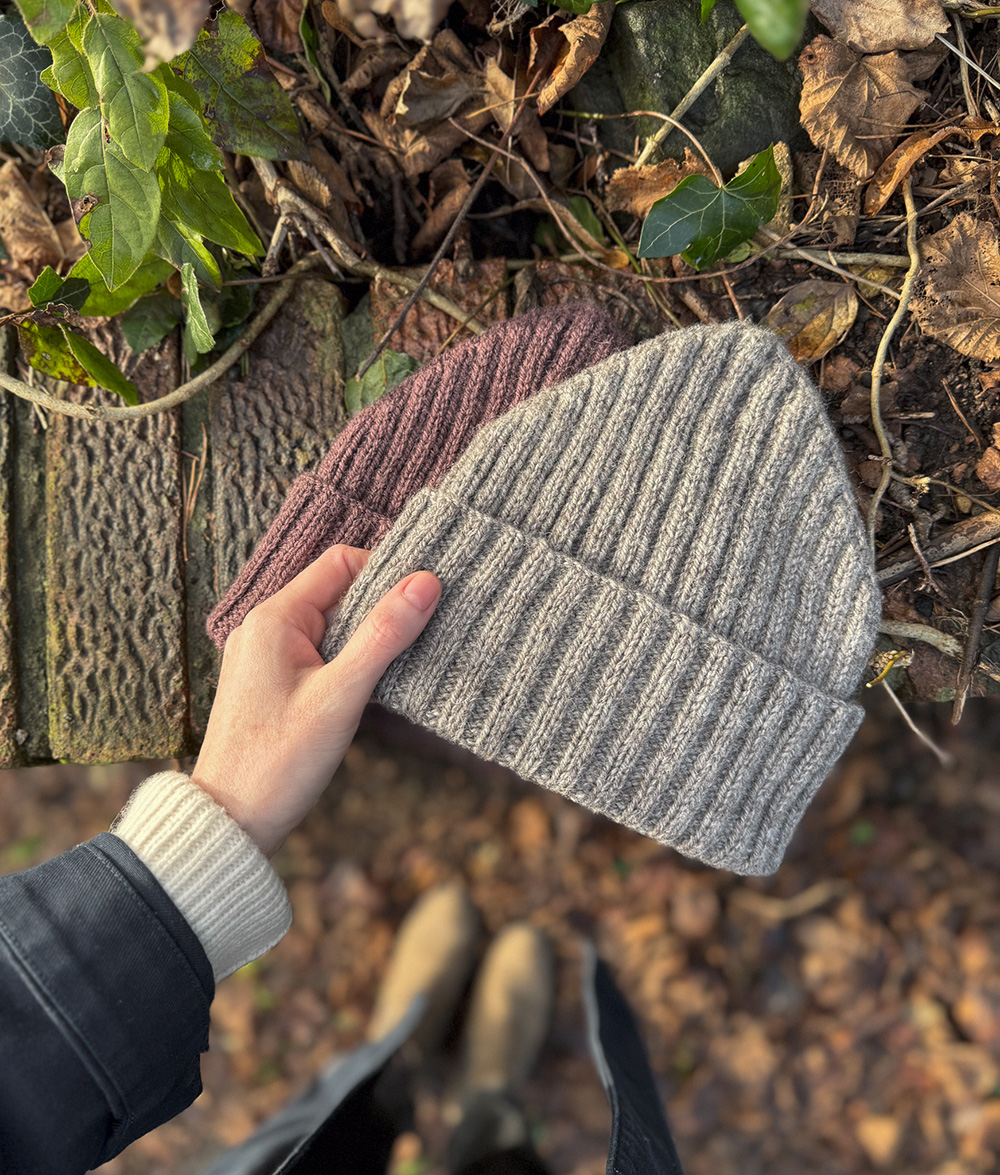 Burrow beanie sloe and natural