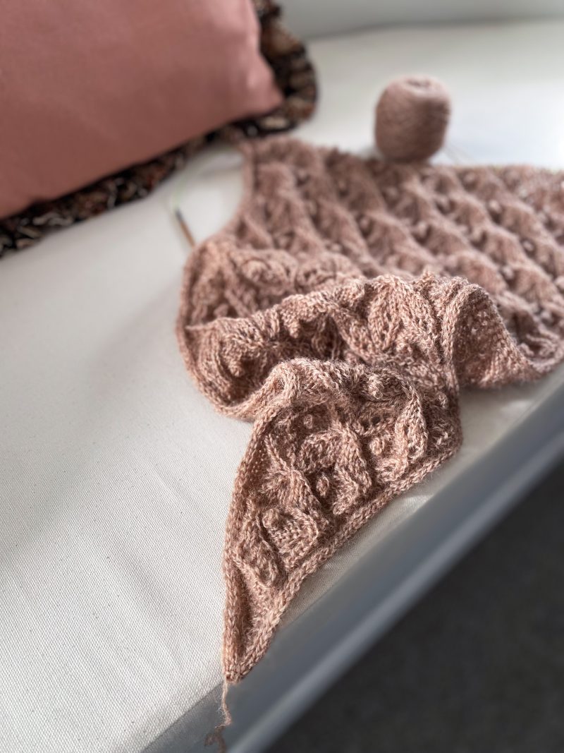 Daisy Chain Scarf - Devon 4ply - Image 2